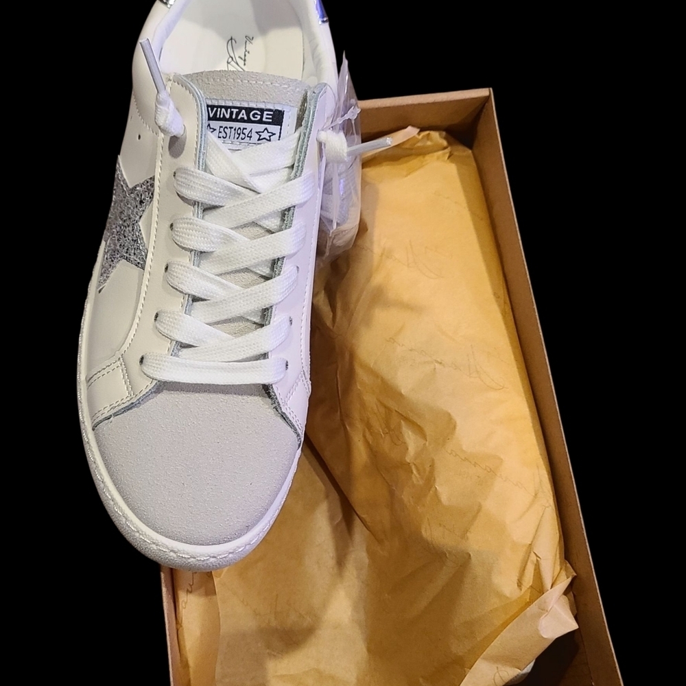Vintage Havana White and Silver Glitter Star Sneakers New W/box Size 8 - Picture 3 of 3